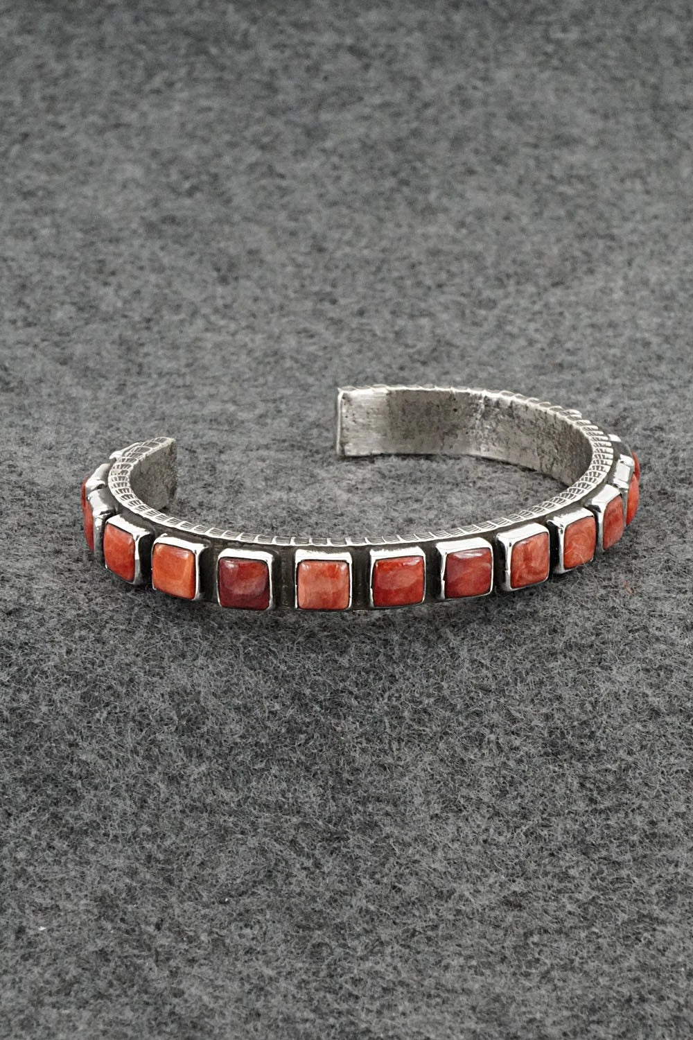 Spiny Oyster & Sterling Silver Bracelet - Ernest Rangel