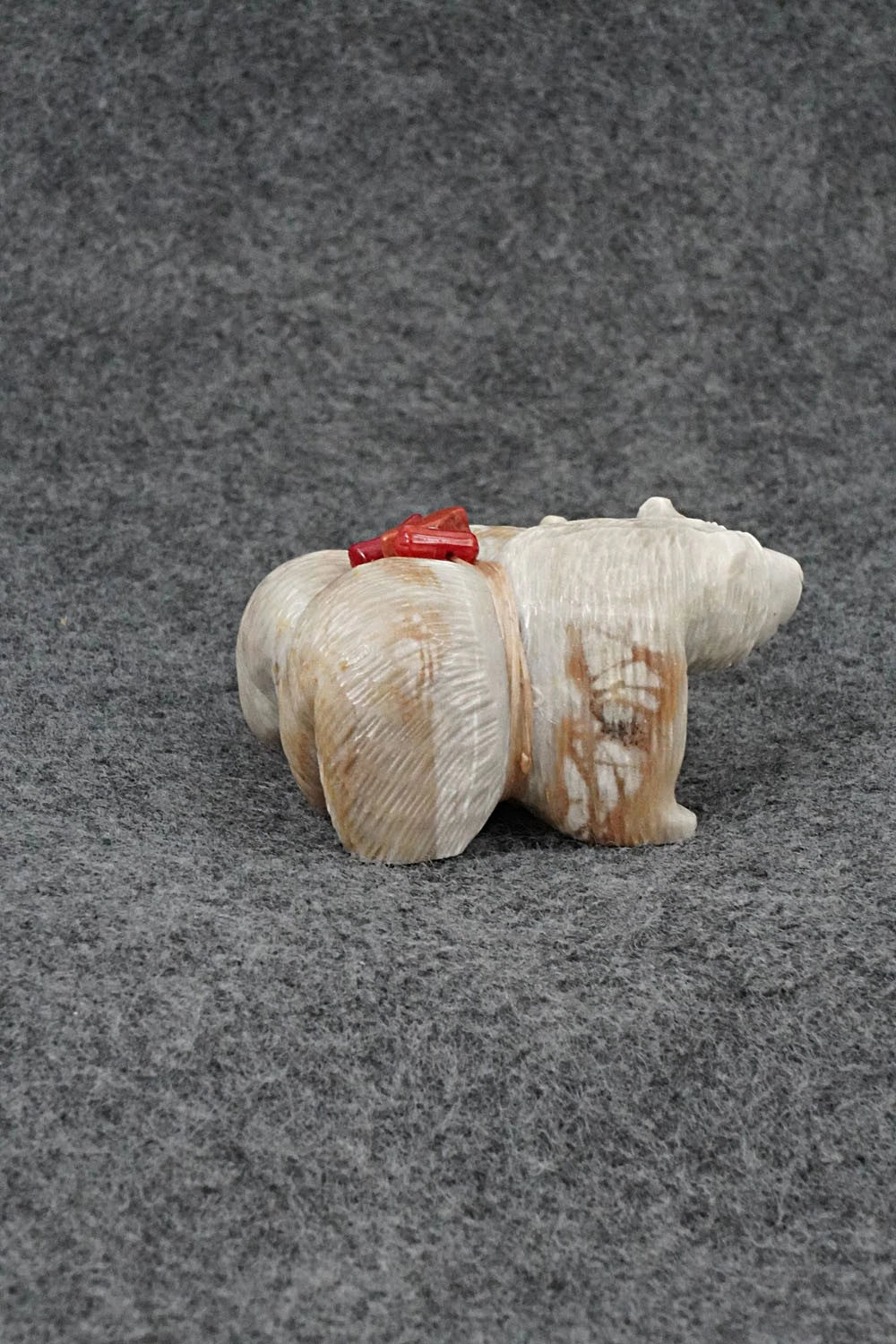 Bear Zuni Fetish Carving - Farlan & Paulette Quam
