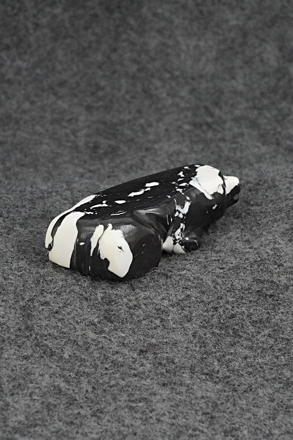 Badger Zuni Fetish Carving - David Chavez