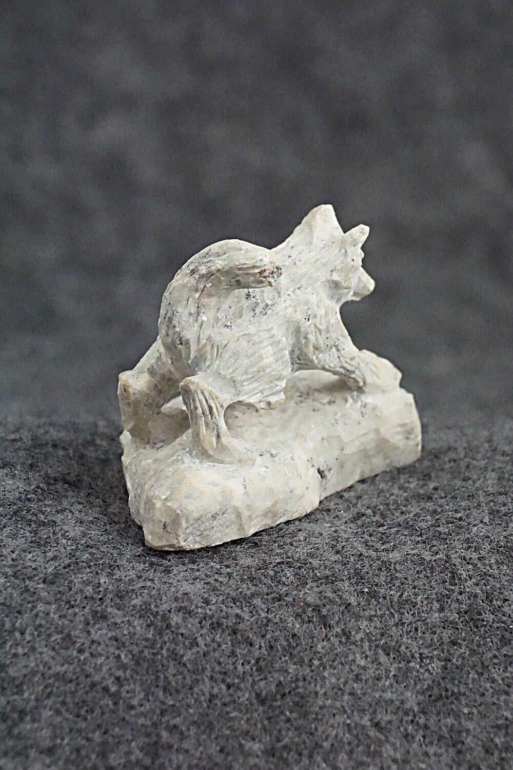 Wolf Zuni Fetish Carving - Lewis Malie