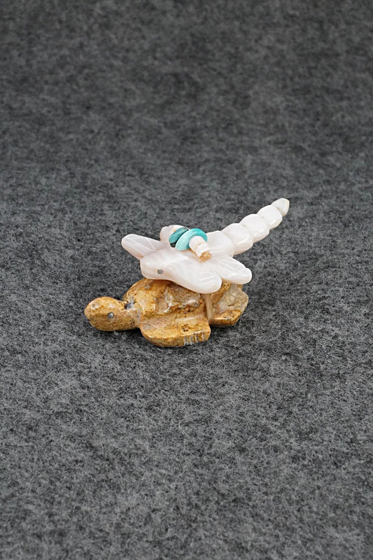 Turtle Zuni Fetish Carving - Daisy Rose Leonard
