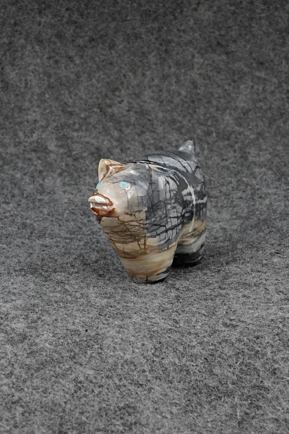 Pig Zuni Fetish Carving - Delvin Leekya
