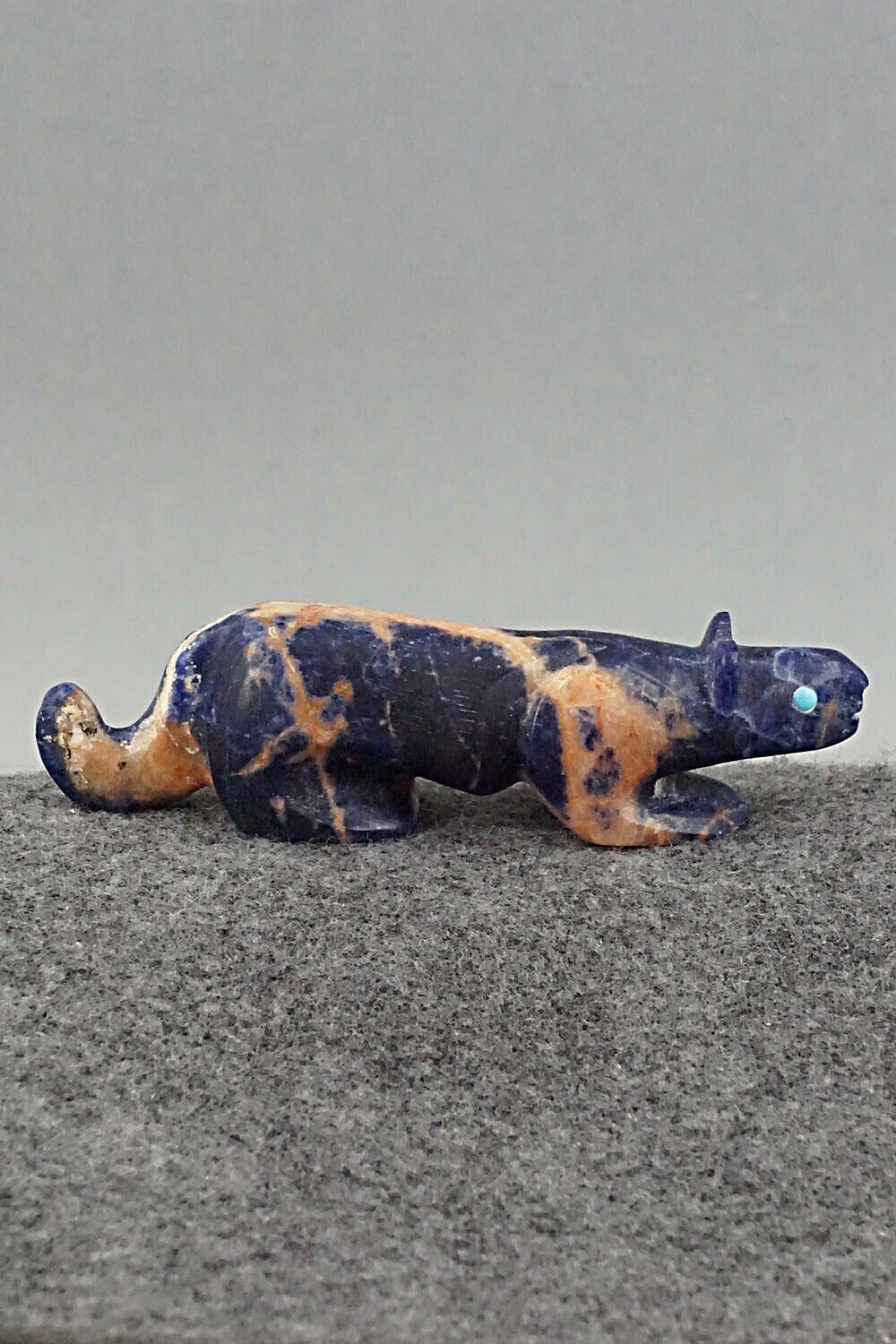 Mountain Lion Zuni Fetish Carving - Ronnie Lunasee