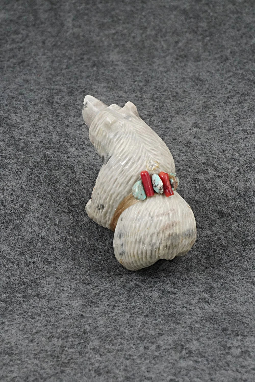 Bear Zuni Fetish Carving - Farlan & Paulette Quam