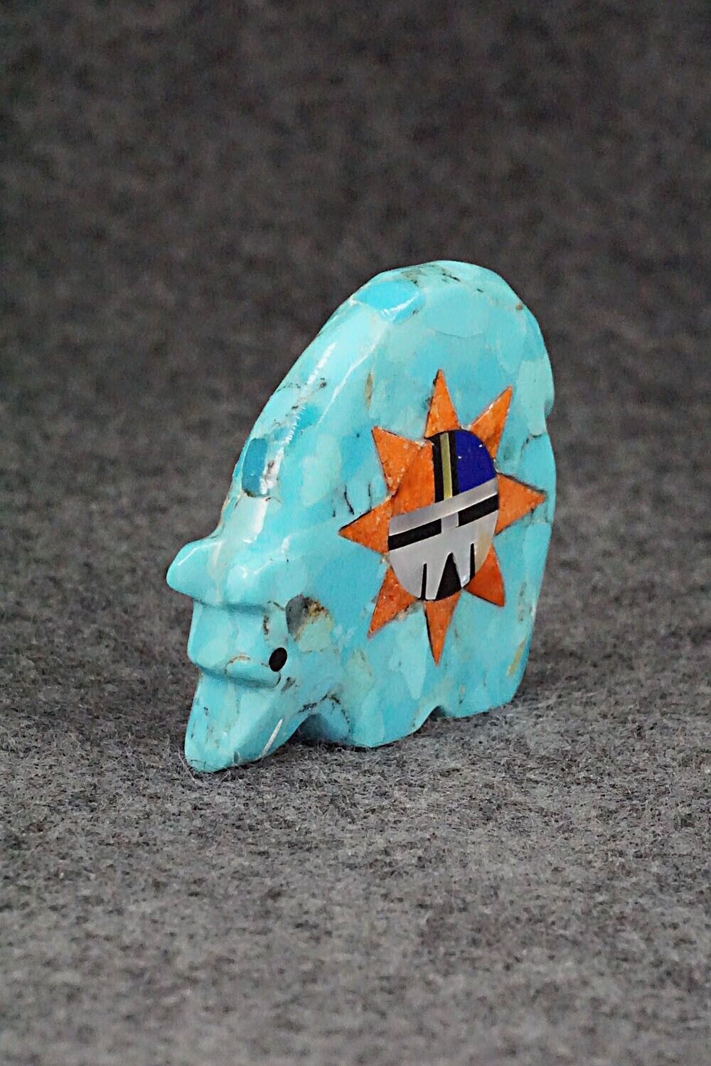 Bear Zuni Fetish Carving - Andres Lementino