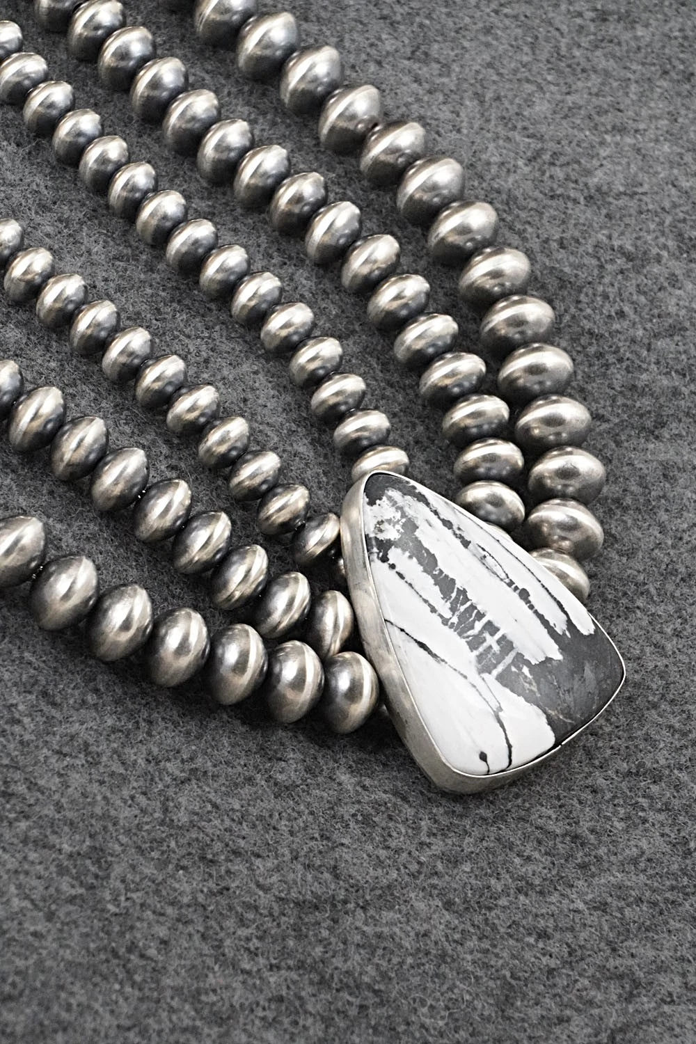 White Buffalo & Sterling Silver Navajo Pearl Necklace - Gruber & Halwood