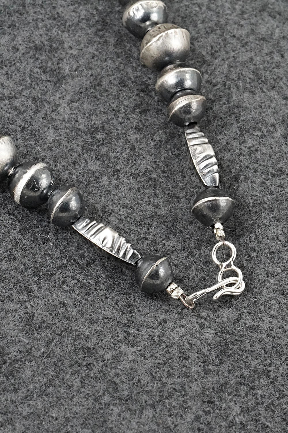 Sterling Silver Navajo Pearl Necklace 18" - Vintage