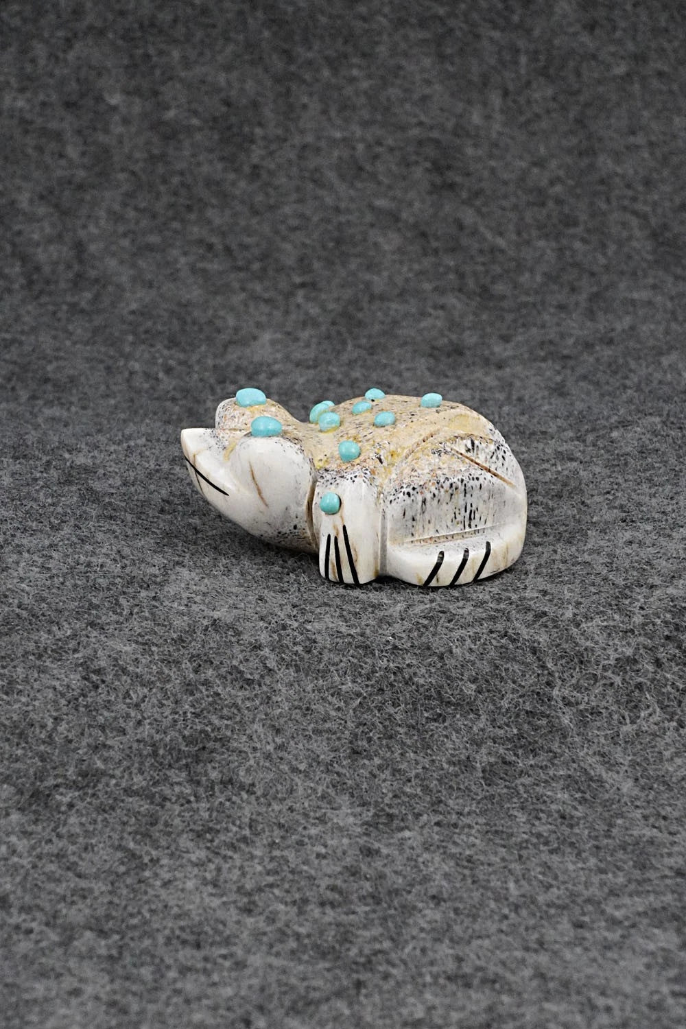 Frog Zuni Fetish Carving - Claudia Peina