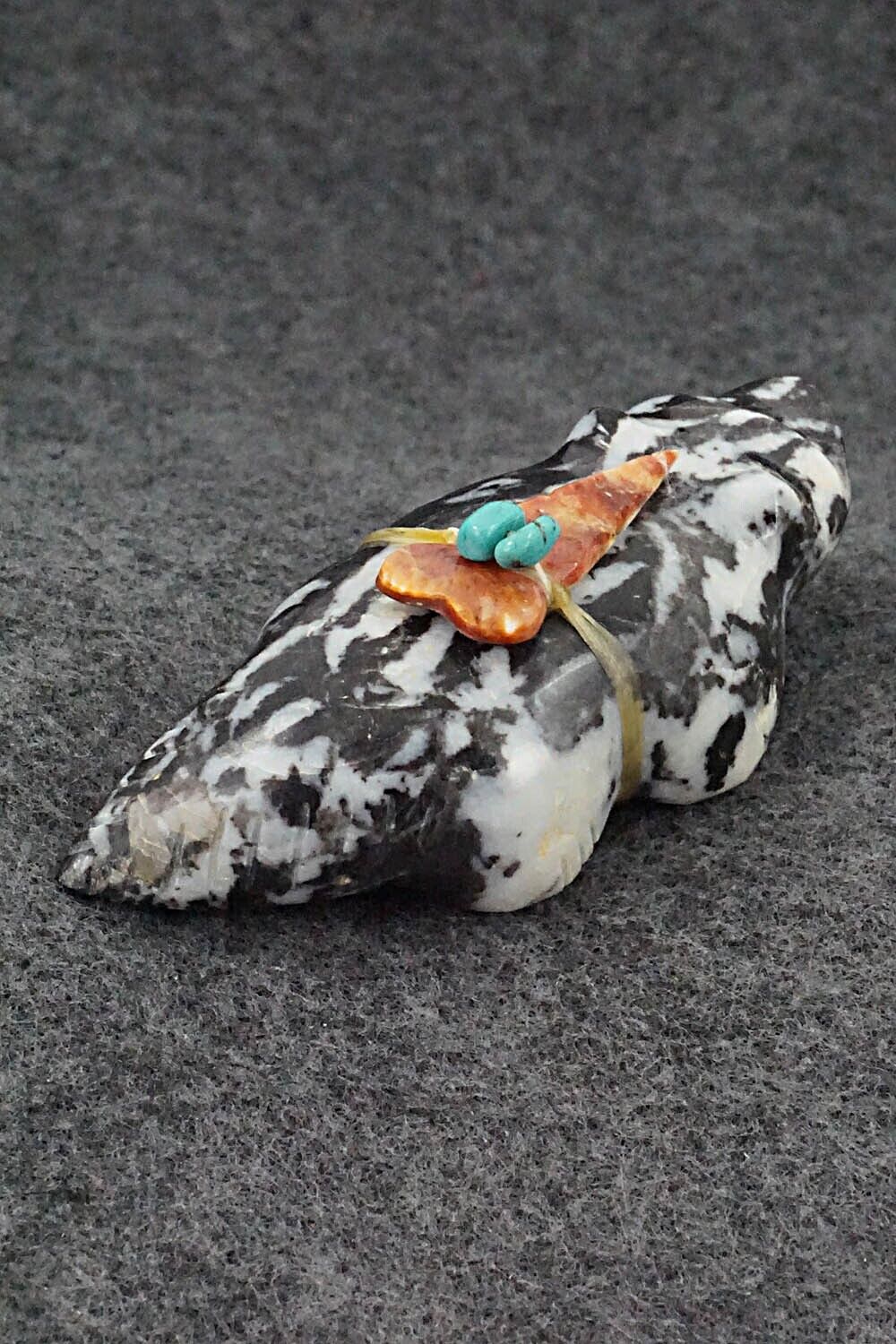 Badger Zuni Fetish Carving - Daphne Quam