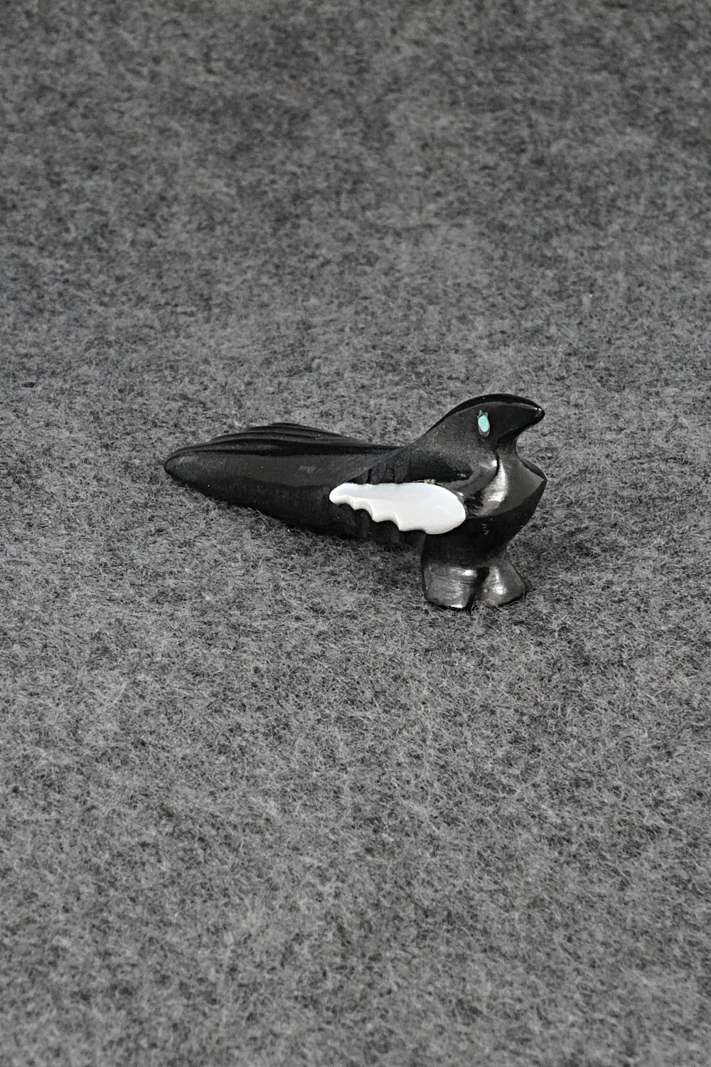 Bird Zuni Fetish Carving - Calvert Bowannie