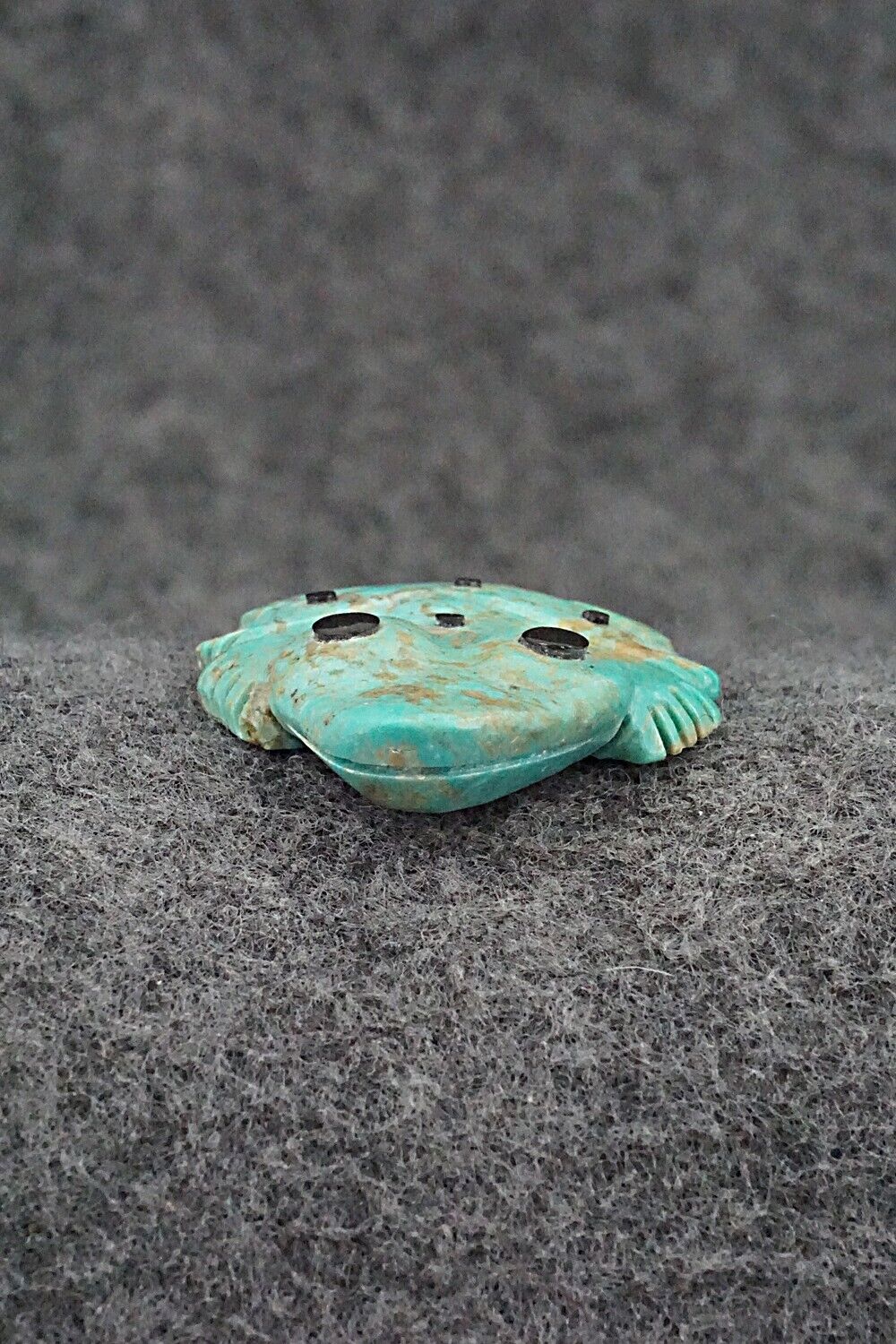 Frog Zuni Fetish Carving - Reynold Lunasee