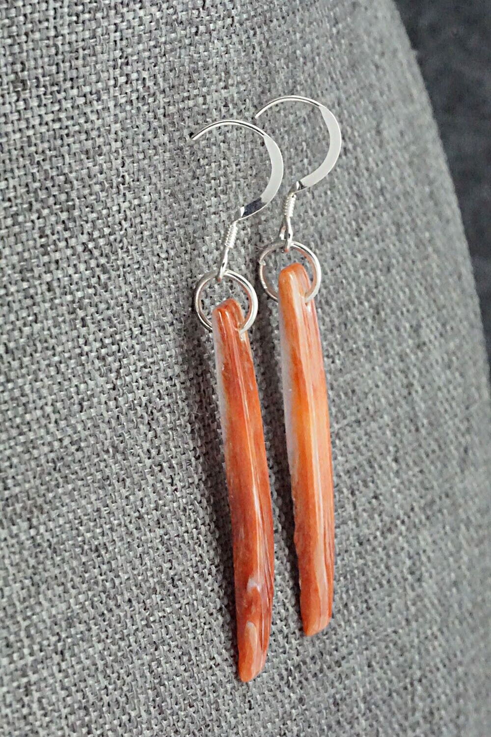 Spiny Oyster & Sterling Silver Earrings - Jesus Espino
