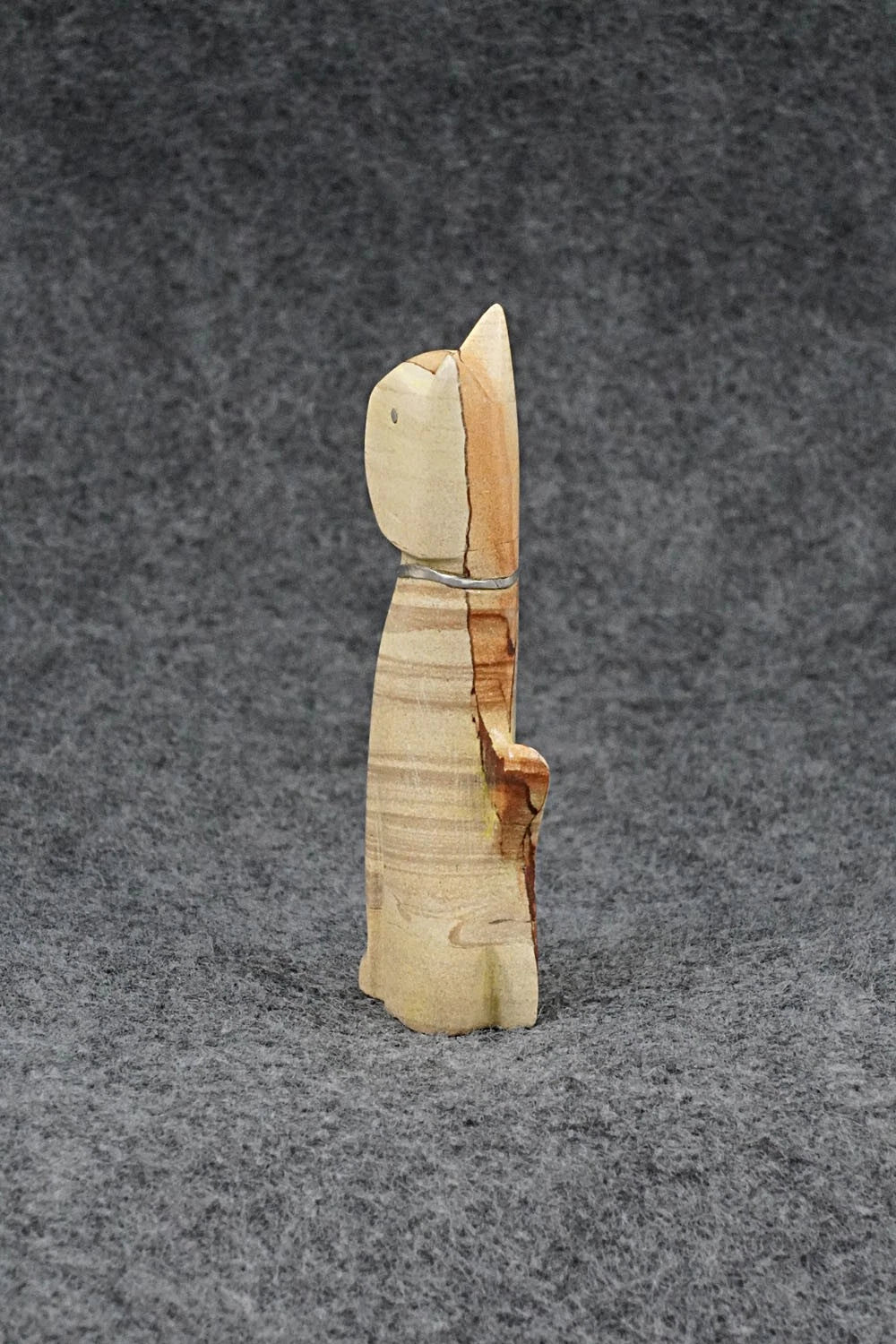 Cat Zuni Fetish Carving - Kenny Chavez