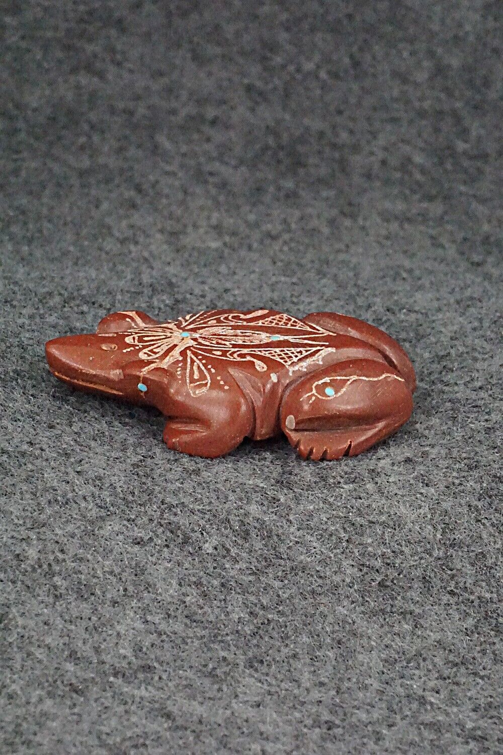 Frog Zuni Fetish Carving - Adrian Cachini