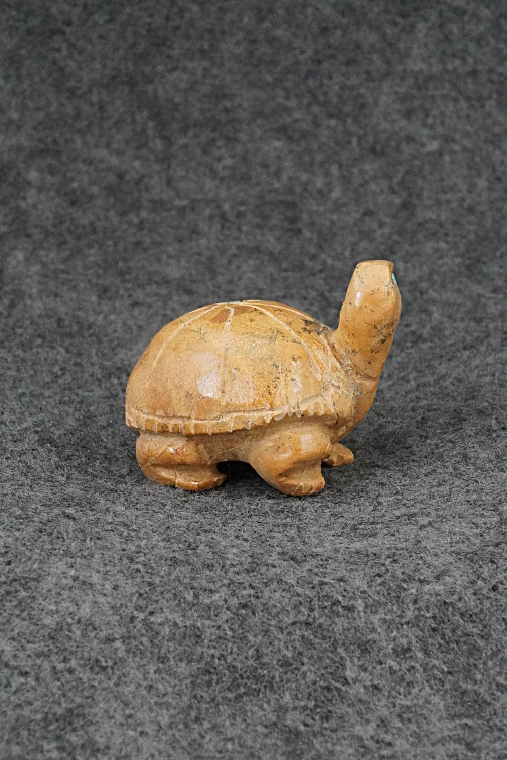 Turtle Zuni Fetish Carving - Freddie Leekya