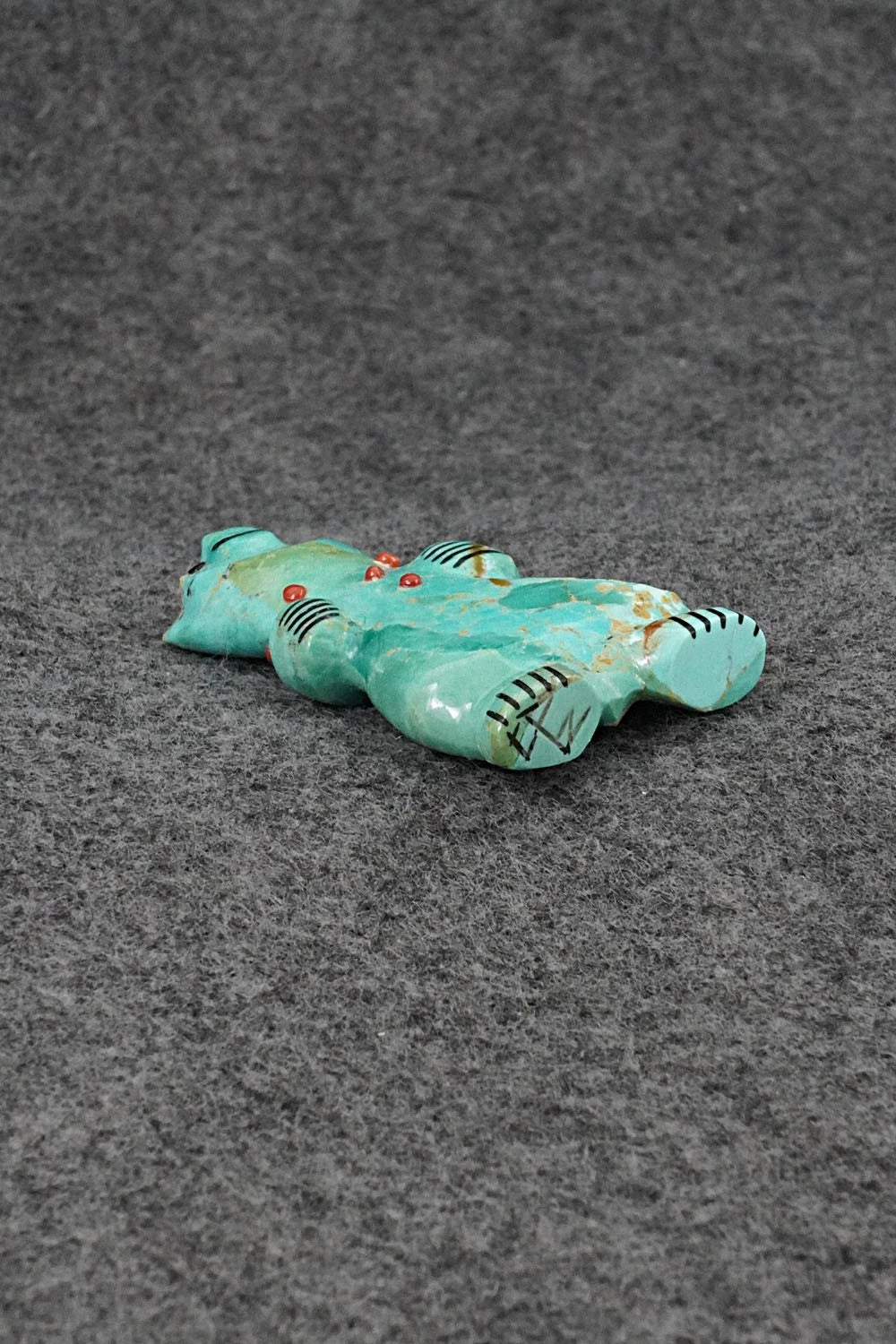 Bear Zuni Fetish Carving - Claudia Peina