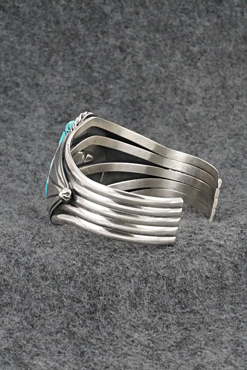 Turquoise & Sterling Silver Vintage Bracelet - Larose Ganadonegro