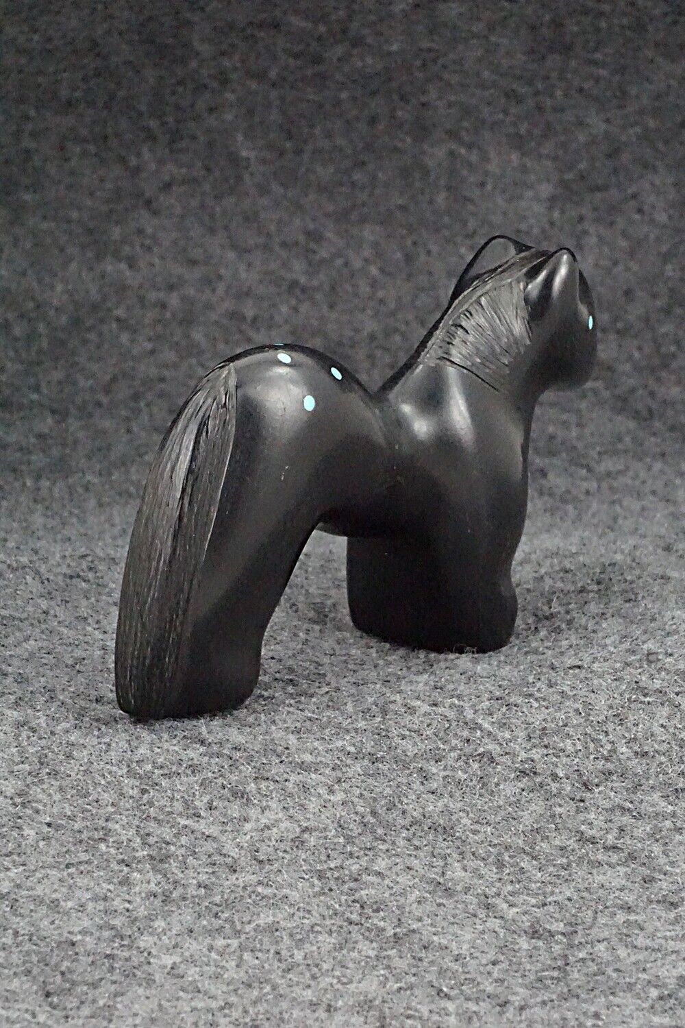 Horse Zuni Fetish Carving - Herbert Halate