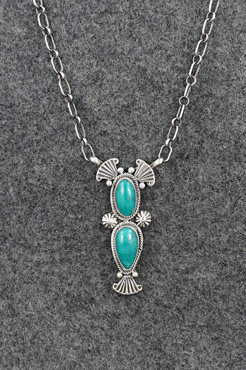 Turquoise & Sterling Silver Necklace - Verley Betone