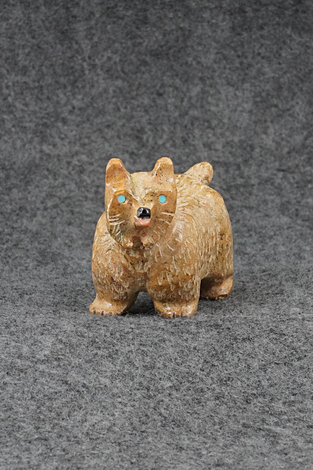 Bobcat Zuni Fetish Carving - Freddie Leekya