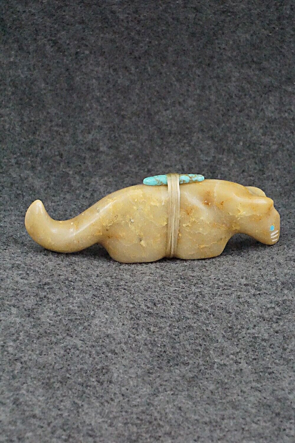 Mountain Lion Zuni Fetish Carving - Herbert Halate