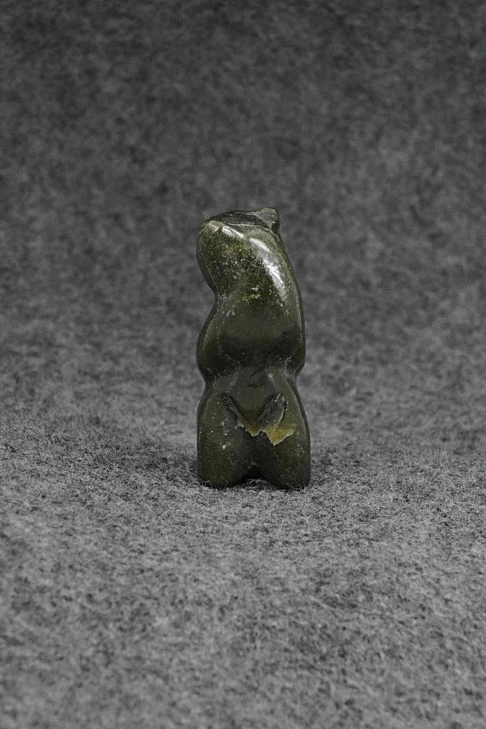 Bear Zuni Fetish Carving - David Chavez