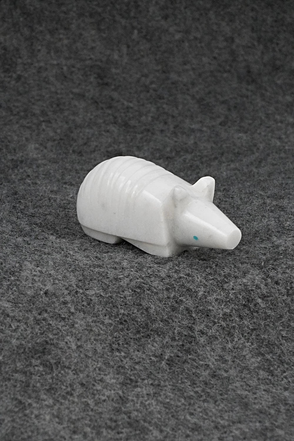 Armadillo Zuni Fetish Carving - Abby Quam Panteah