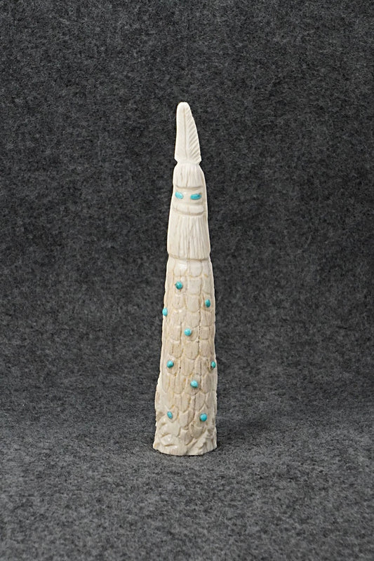Corn Maiden Zuni Fetish Carving - Garrick Weeka