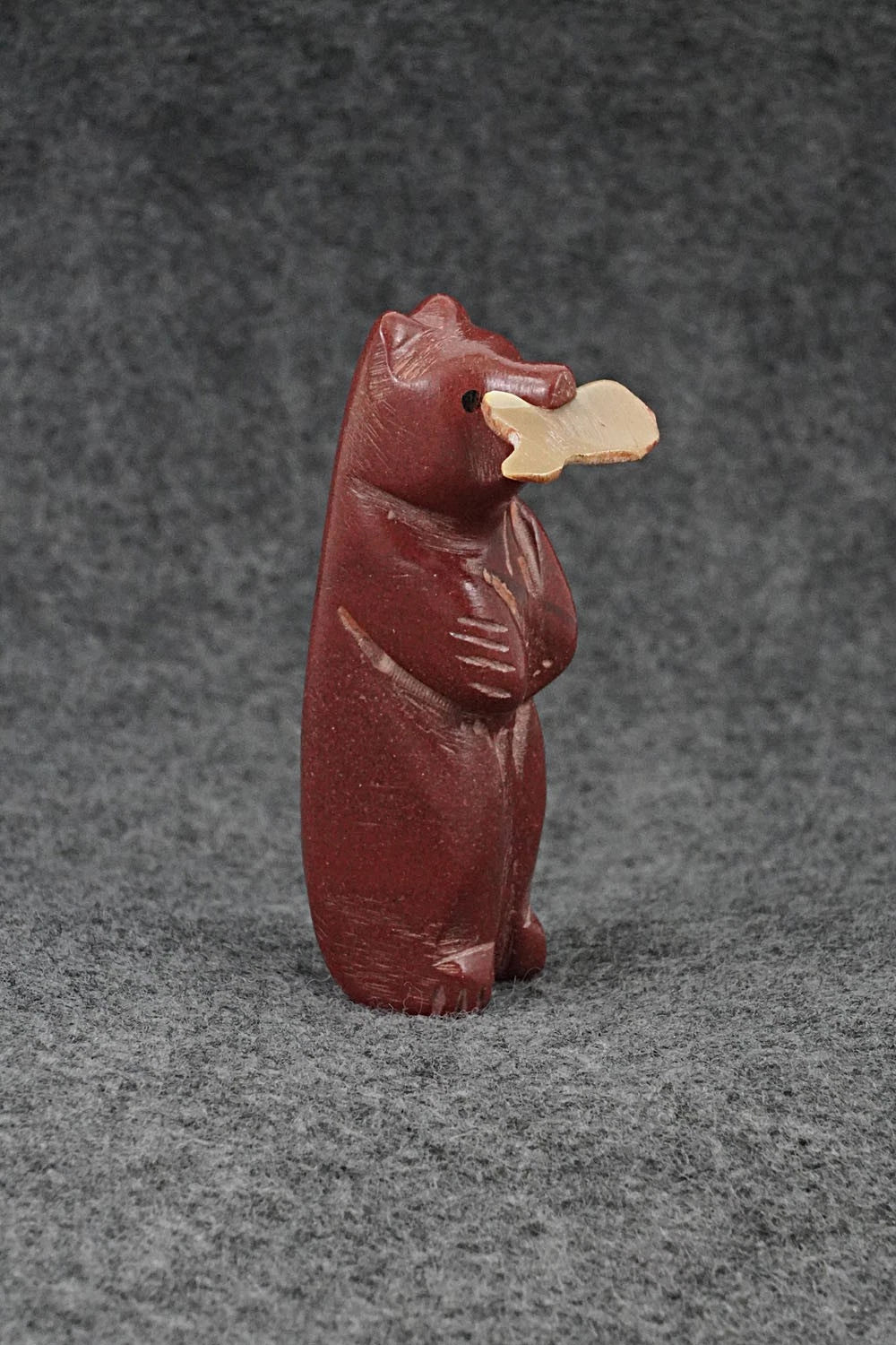 Bear Zuni Fetish Carving - Justin Red Elk