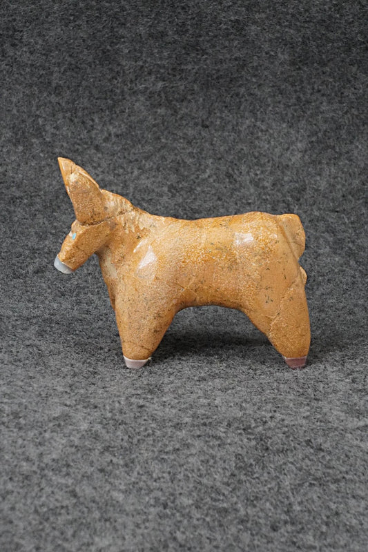Donkey Zuni Fetish Carving - Freddie Leekya