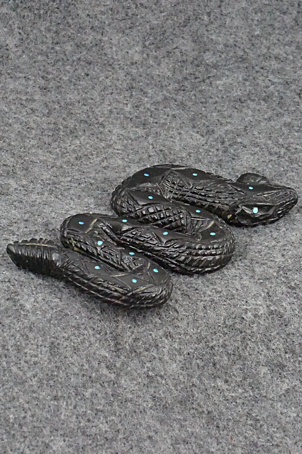 Rattlesnake Zuni Fetish Carving - Tony Mackel