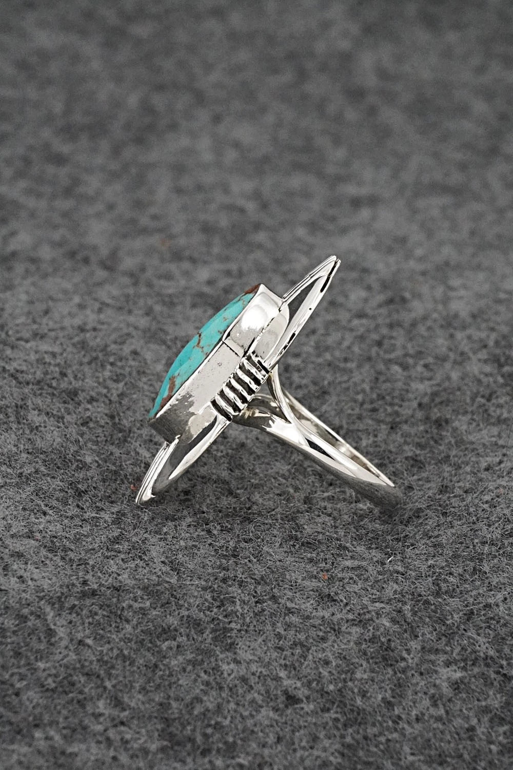 Turquoise & Sterling Silver Ring - Mike Smith - Size 7