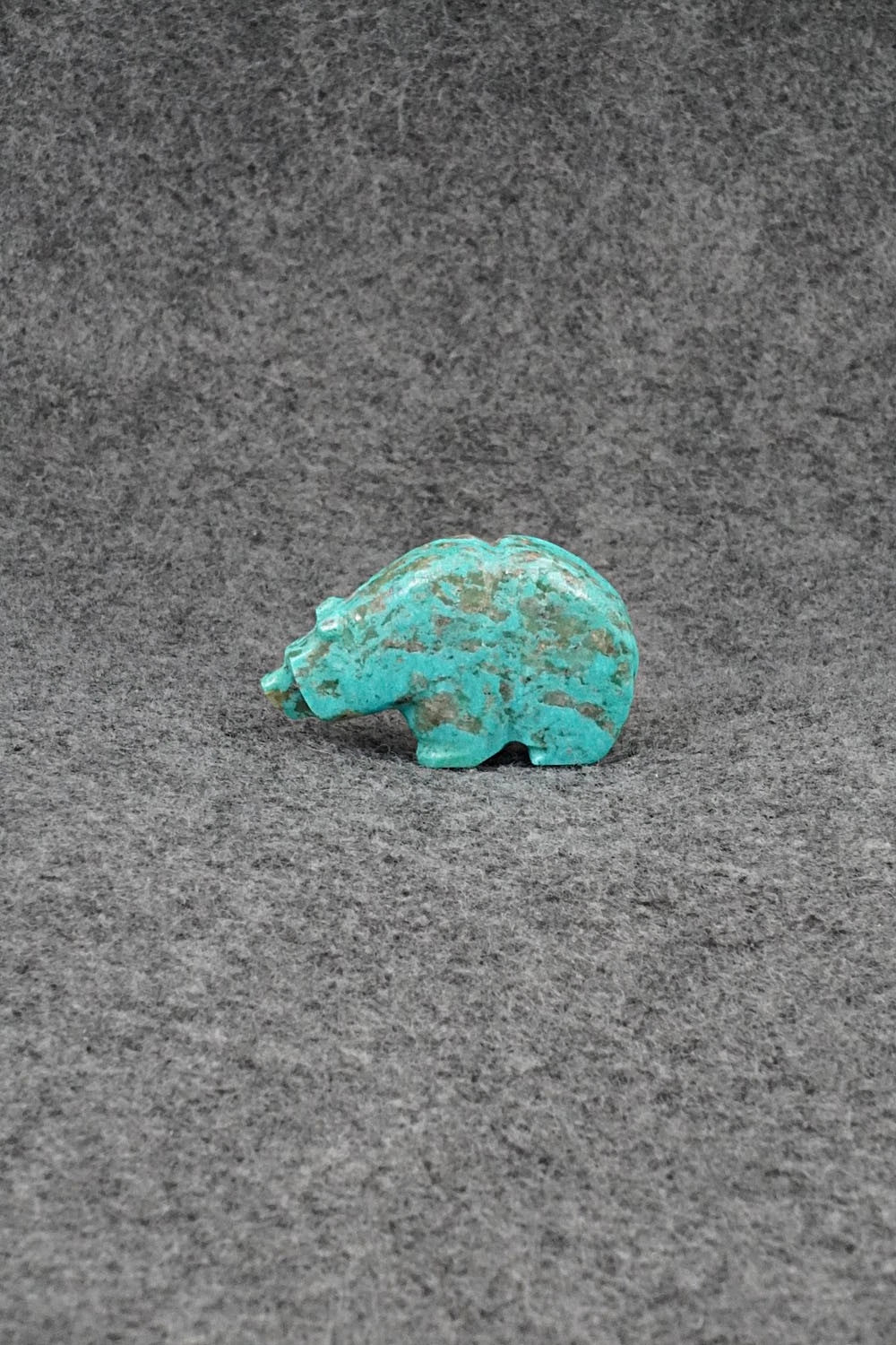 Bear Zuni Fetish Carving - Farlan & Paulette Quam