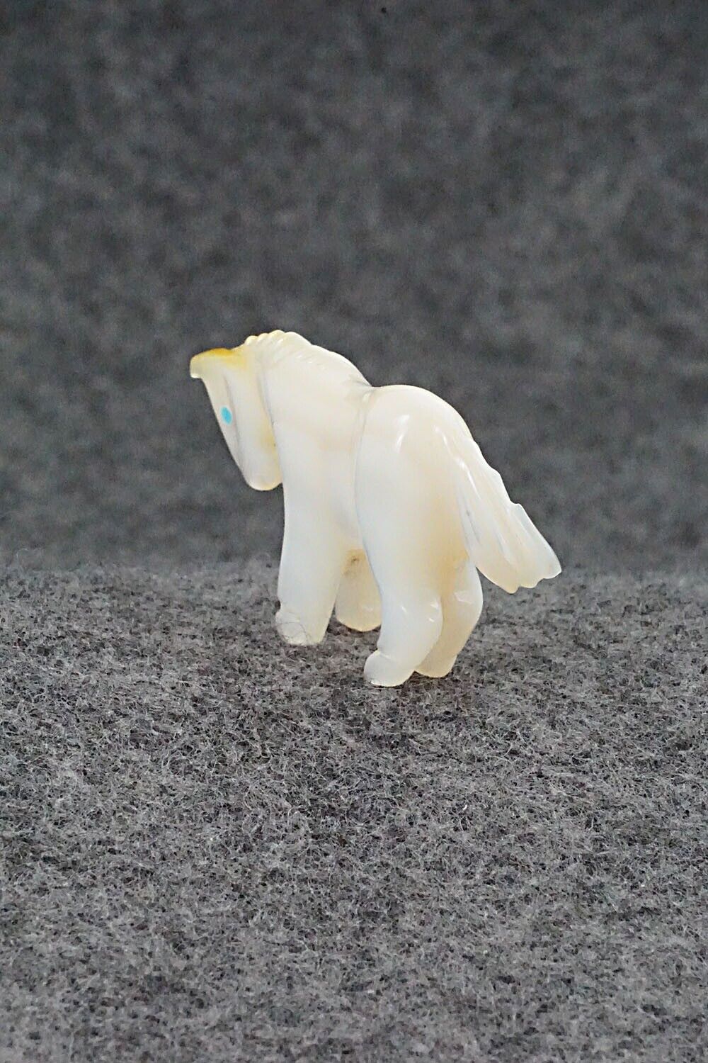 Horse Zuni Fetish Carving - Andres Quandelacy