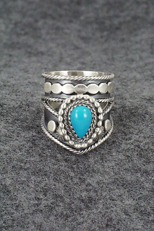 Turquoise & Sterling Silver Ring - Tom Lewis - Size 6.75