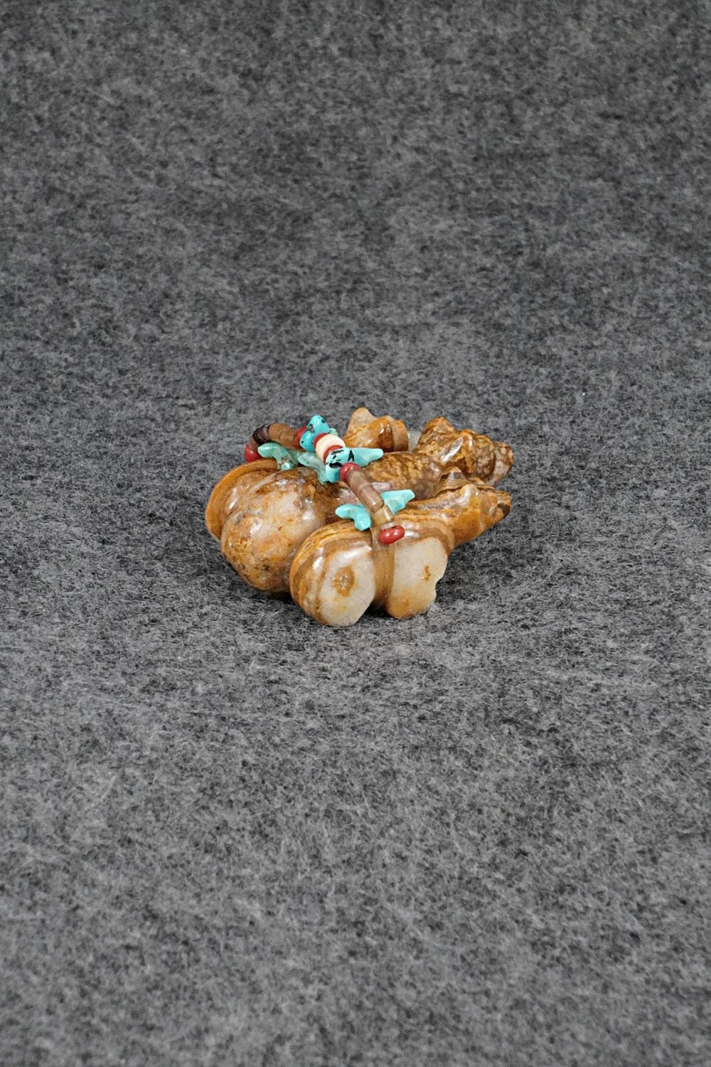 Bear Zuni Fetish Carving - Lorae Lonasee