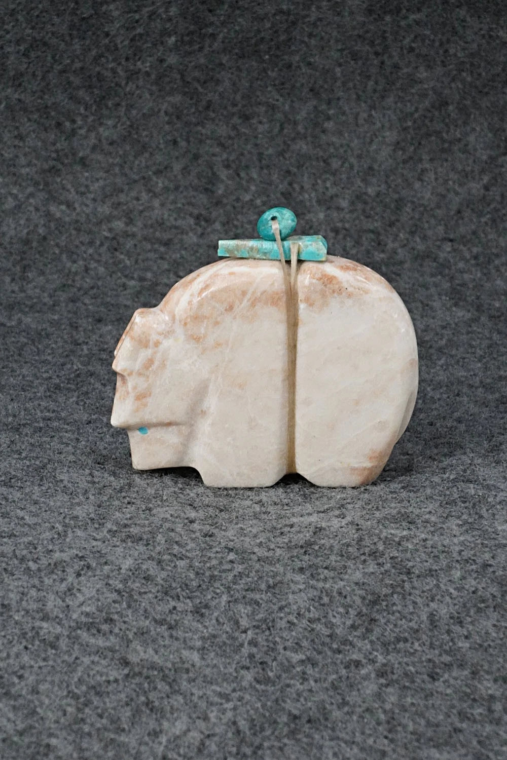 Bear Zuni Fetish Carving - Kinizi Hanawekee