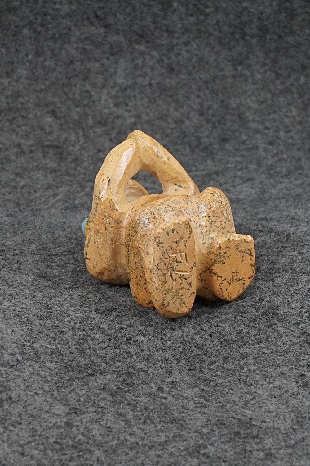 Frog Zuni Fetish Carving - Freddie Leekya