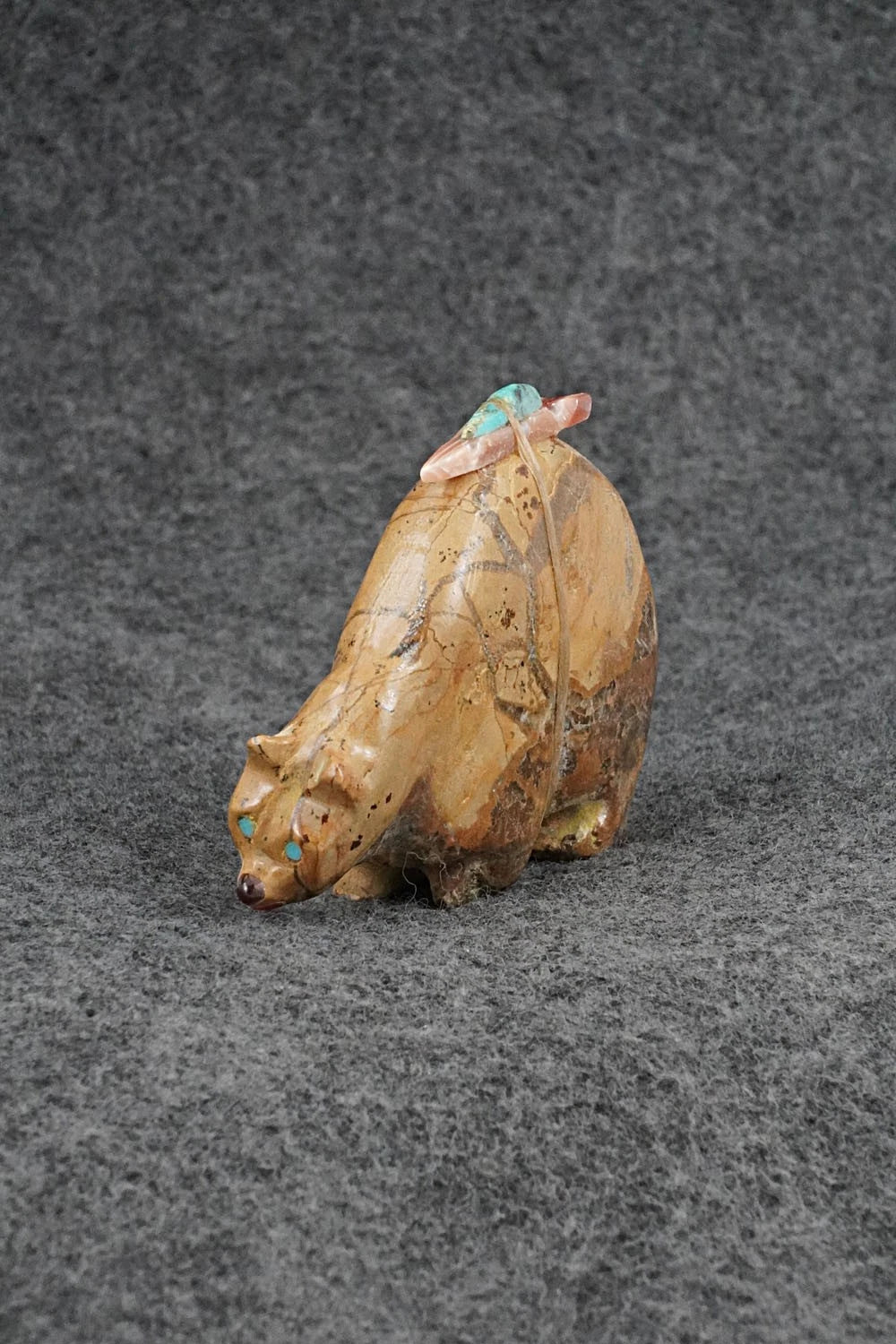 Bear Zuni Fetish Carving - Freddie Leekya