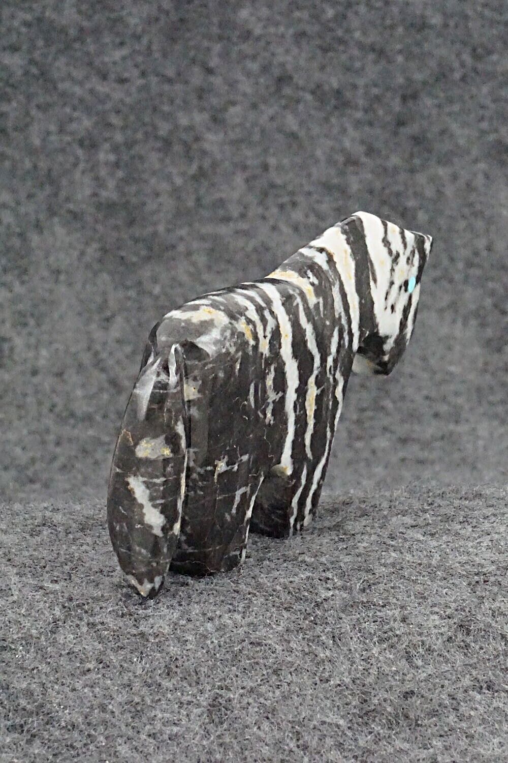 Horse Zuni Fetish Carving - Bernard Laiwakete
