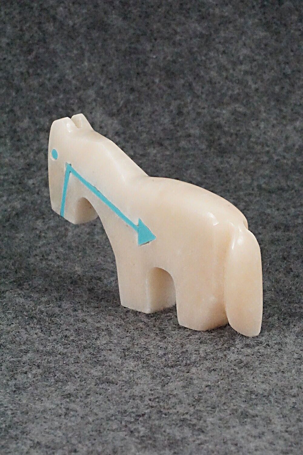 Horse Zuni Fetish Carving - Bernard Laiwakete