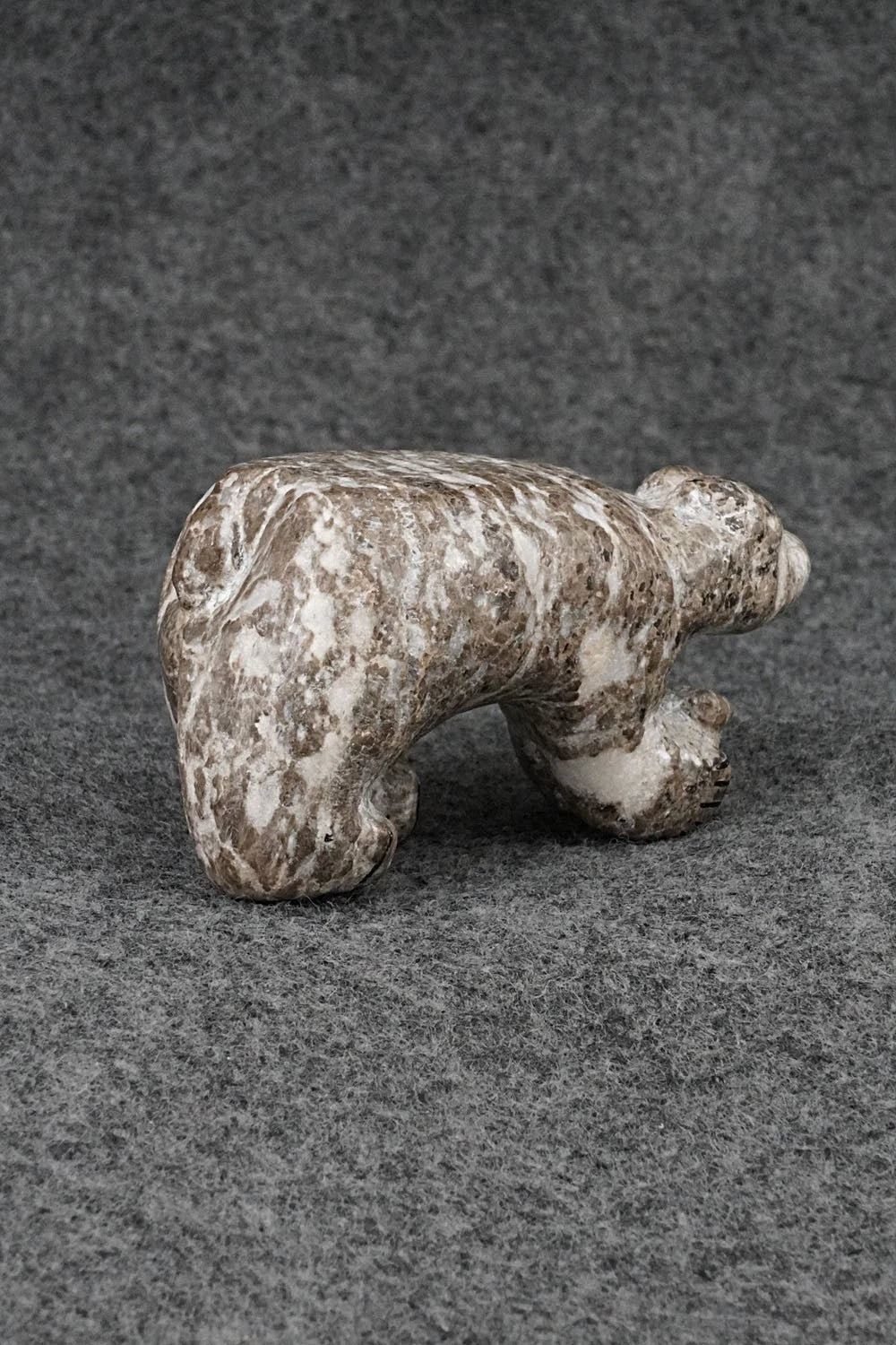 Bear Zuni Fetish Carving - Rick Kallestewa