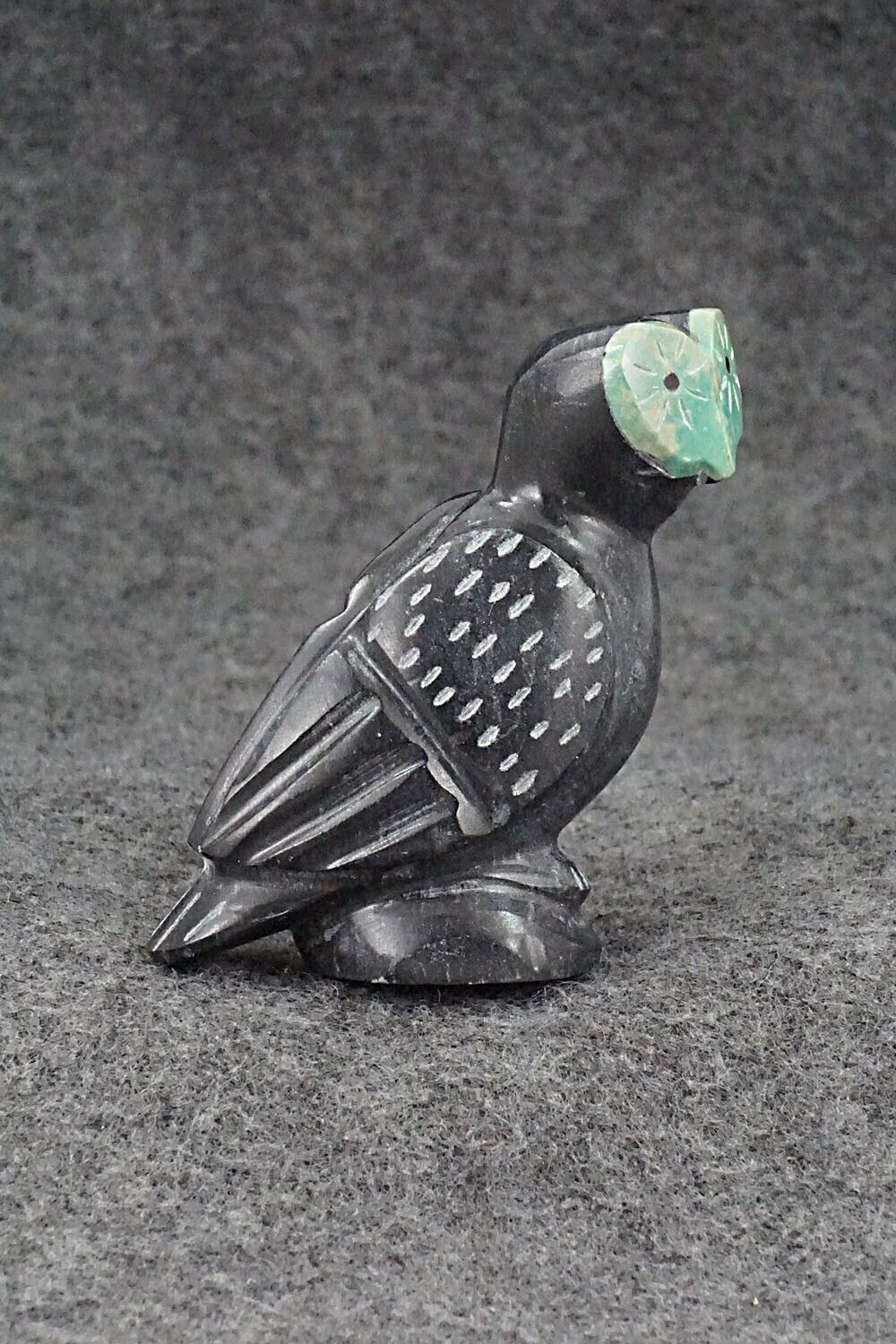 Owl Zuni Fetish Carving - Enrike Leekya
