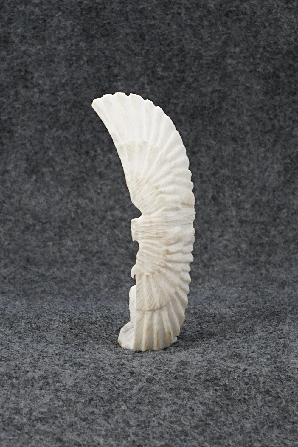 Eagles Zuni Fetish Carving - Lewis Malie