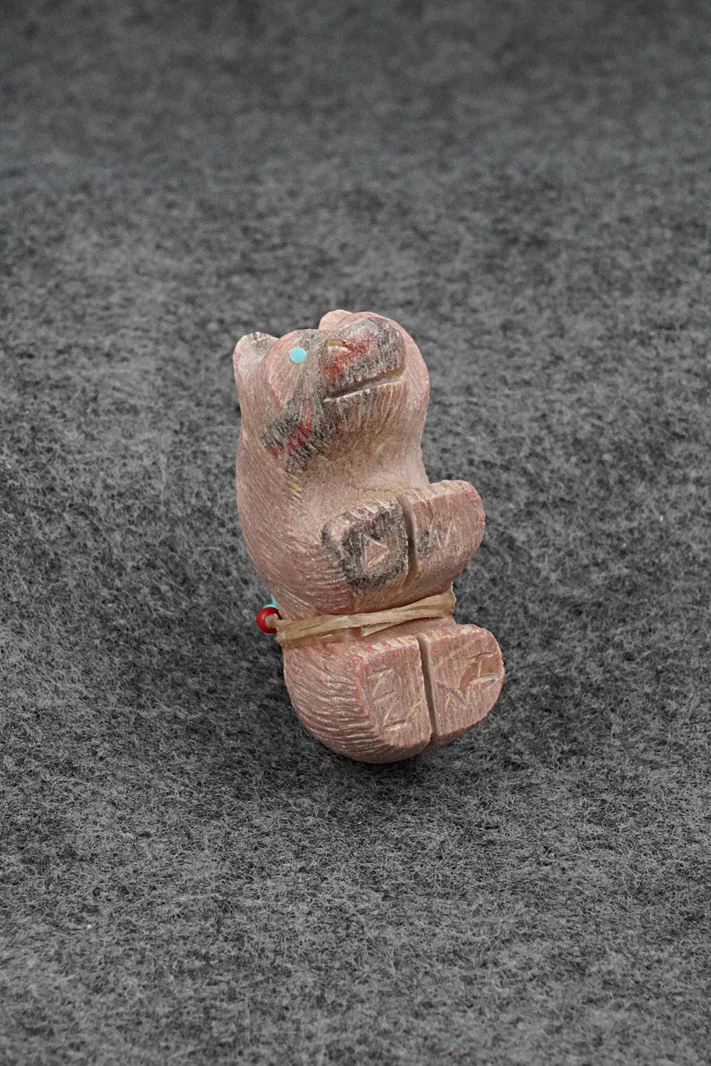 Bear Zuni Fetish Carving - Douglas Martza