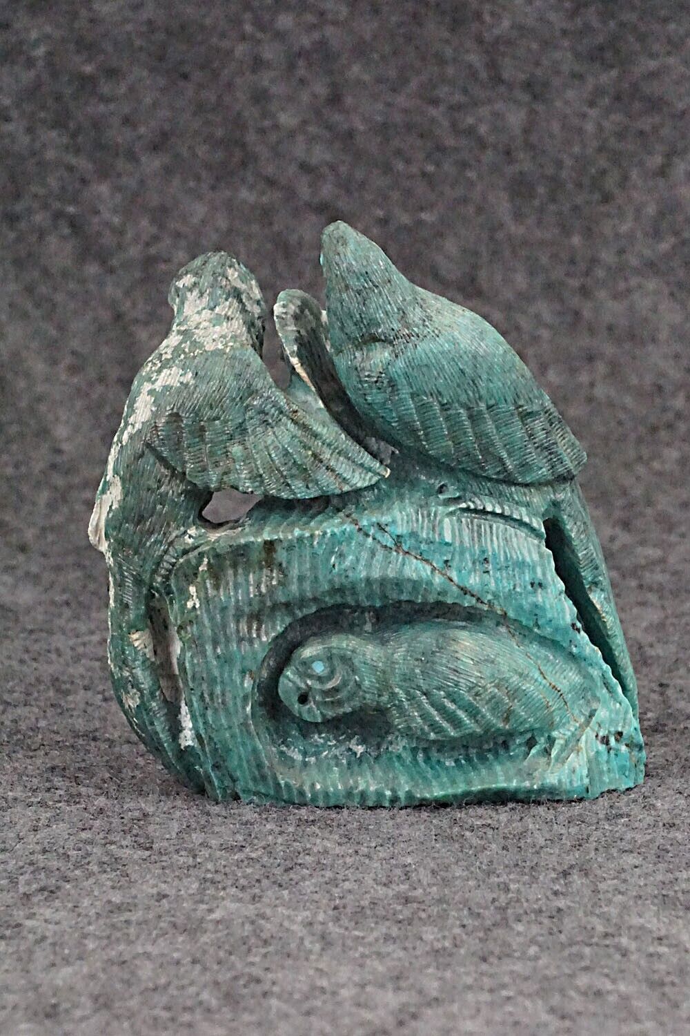 Parrots Zuni Fetish Carving - Colin Weeka