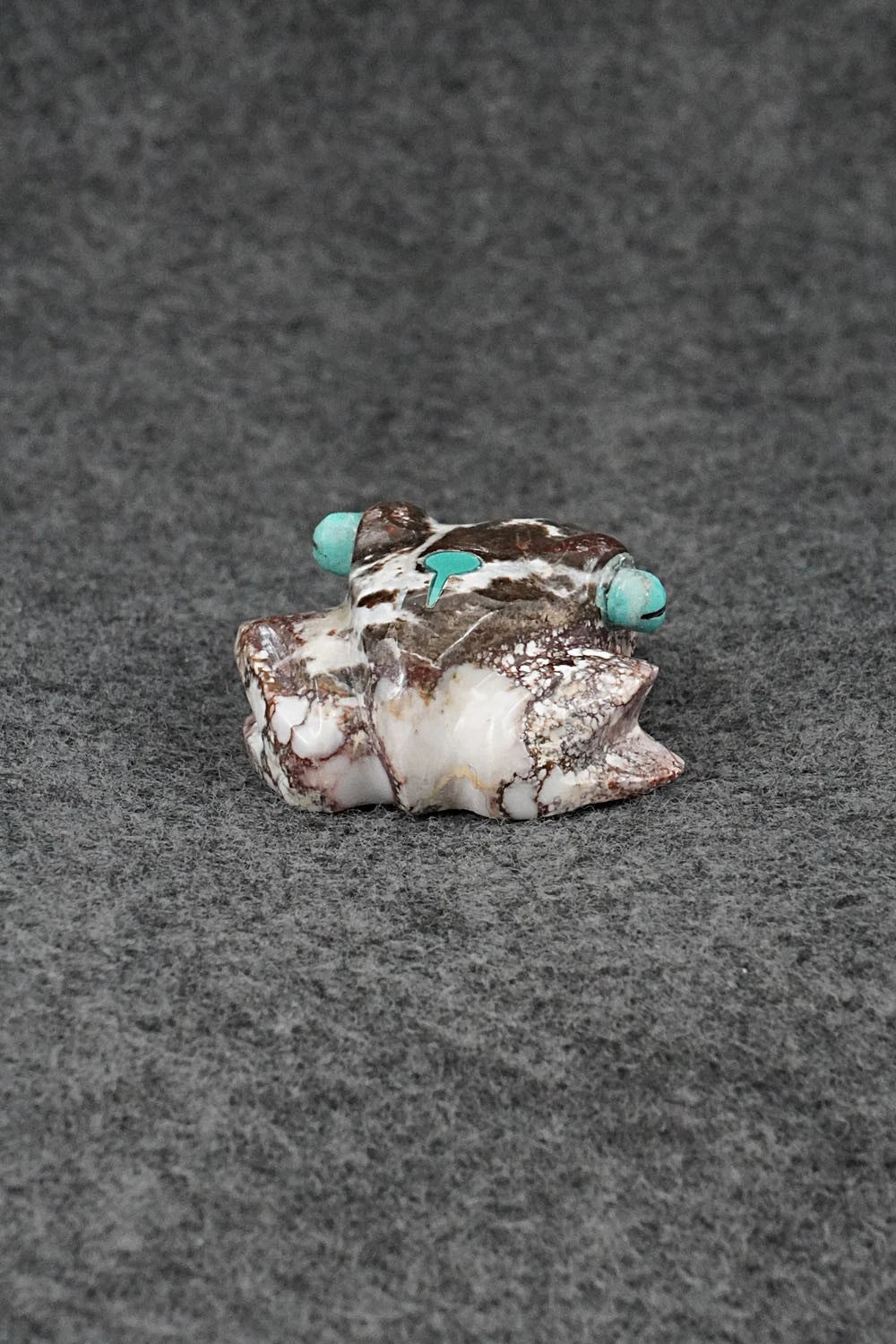 Frog Zuni Fetish Carving - Andres Lementino