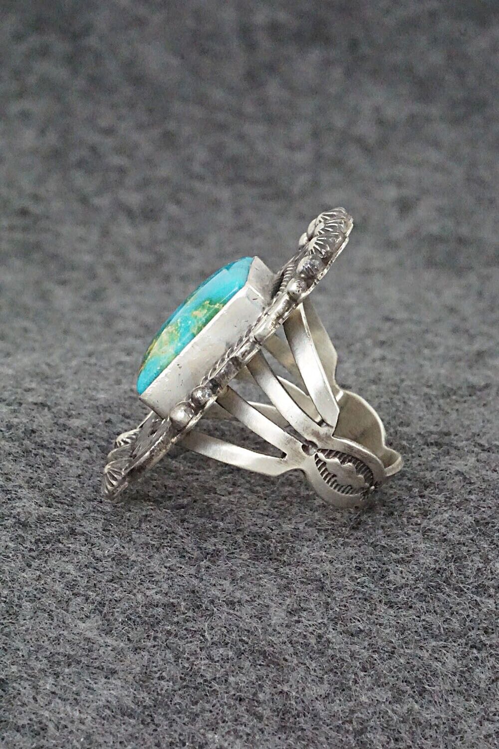 Turquoise & Sterling Silver Ring - Tom Lewis - Size 9