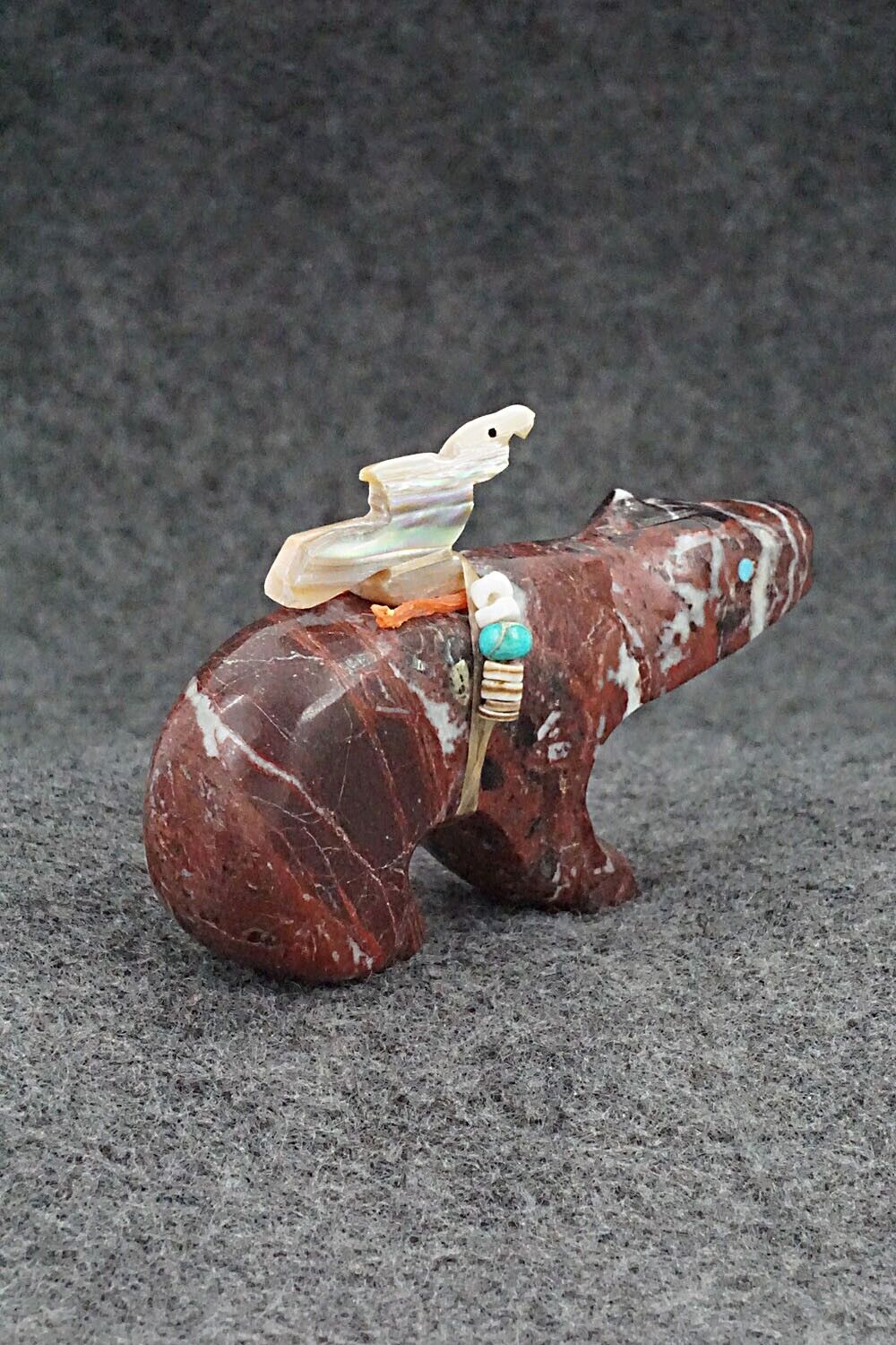 Bear w/Bird Zuni Fetish Carving - Fernando Laiwakete