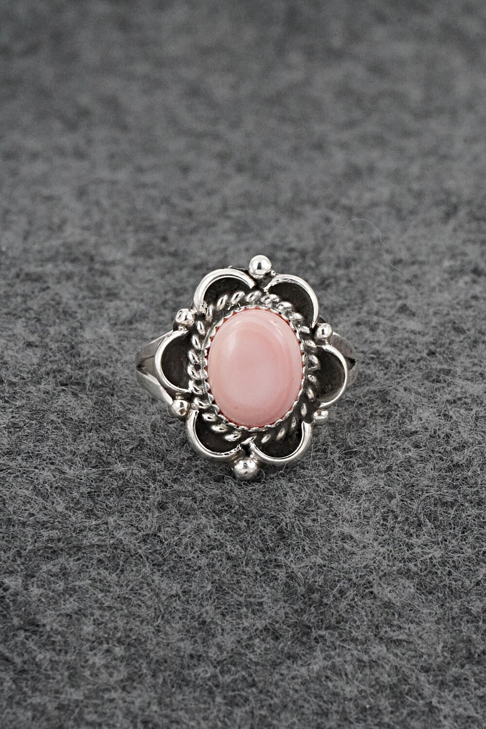 Conch Shell & Sterling Silver Ring - Frieda Martinez - Size 7.25